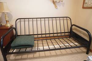 lot 15 image: Futon Frame (Black)