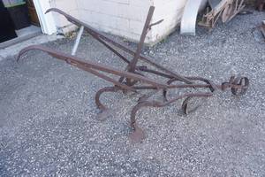 lot 103 image: Antique Horse Drawn Cultivator