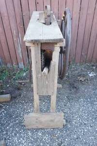 lot 109 image: Antique Corn Sheller