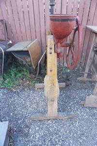 lot 110 image: Antique Corn Sheller