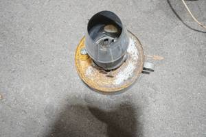 lot 146 image: Antique Galvanized Steel Oil Lamp