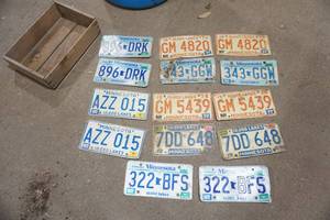 lot 159 image: Vintage Minnesota License Plates (1968-1999) 14ct - 7 pairs