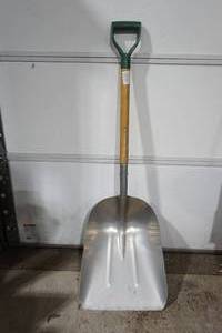 lot 167 image: Scoop Shovel