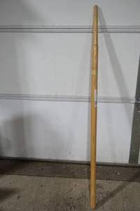 lot 171 image: Aimes Wooden Handle For Yard Tool 4