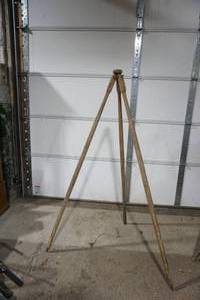 lot 172 image: VintageAntique Wooden Tripod 55