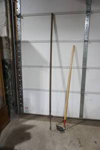 lot 174 image: VintageAntique Single Tooth Hand-Cultivator & Garden Hoe