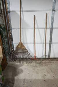 lot 184 image: (2ct) Vintage Metal Leaf Rake (1ct) Bamboo & Metal Rake