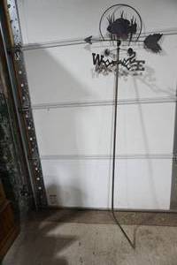 lot 195 image: Weather Vein