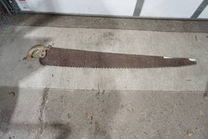 lot 198 image: AntiqueVintage 6 Hand Saw