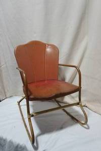 lot 27 image: Vintage Childs Metal Rocking Chair