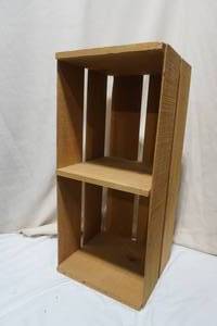 lot 28 image: Vintage Wooden Crate Goldwing Orange County Valencias