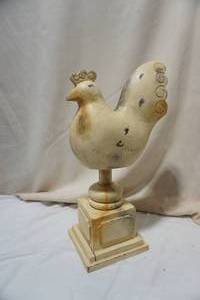 lot 42 image: Wooden Chicken Statue