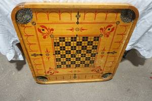 lot 49 image: Vintage Carrom Game Board