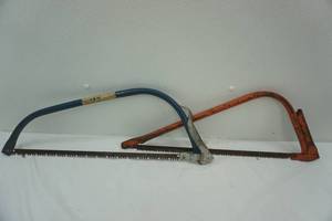 lot 94 image: (2ct) Bow Saws