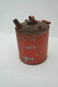 lot 201 image: Vintage Galvanized Gas Can (Red) 2.5 gallon