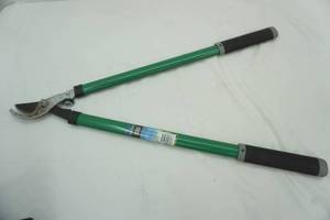 lot 224 image: Groundworks Bypass Lopper