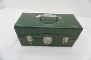 lot 231 image: Vintage Niagara Tackle Box (Clean)