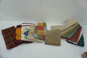 lot 265 image: Hand Towels