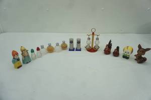 lot 278 image: Vintage Collectible Salt & Pepper Shaker Sets