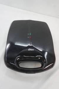 lot 285 image: Oster Waffle Maker
