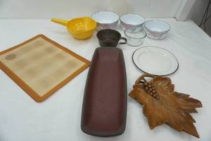 lot 299 image: Kitchen Lot