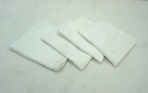 lot 336 image: White flour sack towels