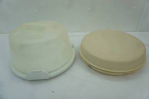 lot 350 image: Cake Container Relish Container