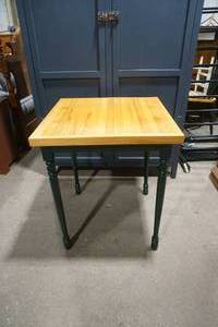 lot 430 image: Pine Top Side Table. 25 square by 29 tall