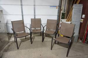 lot 444 image: (4ct) Patio Chairs
