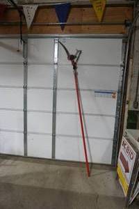 lot 447 image: Telescopic Pole Saw