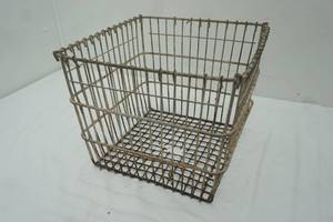 lot 454 image: Vintage Galvanized Wire Milk Crate