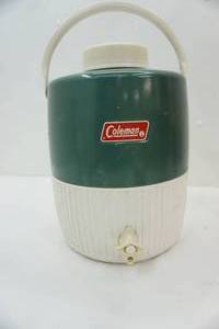 lot 461 image: Coleman water thermos jug