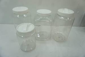 lot 464 image: Plastic storage containers