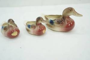 lot 527 image: Vintage Set of Royal Windsor Ceramic Duck Trinket Dishes