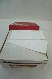 lot 564 image: Box of Signet Envelopes. 4-18x9-12