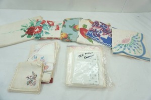 lot 608 image: Vintage Linens