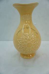 lot 613 image: Blessing vase
