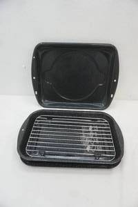 lot 630 image: Broiler pans