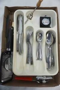 lot 633 image: Flatware