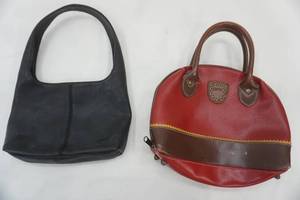 lot 635 image: Esprit handbags