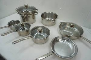lot 680 image: Living Quarters Stainless Steel Pots and Pans, Large Steamer