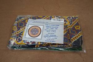 lot 49 image: 72 Round Decorative Table Cloth