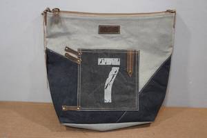 lot 64 image: Sixtease Eros Shoulder Bag