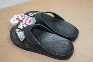 lot 88 image: Nuusol Unisex Cascade Sandals - Size 1110