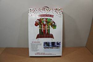 lot 121 image: Christmas Party Kit