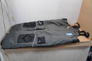 lot 166 image: Clam Icearmor Bibs with Motion Float - 5XL