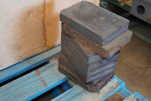 lot 193 image: Magnets