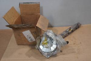 lot 209 image: Assorted Magnets