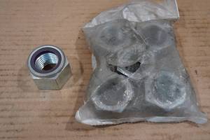 lot 222 image: 1-14 Nuts