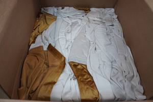 lot 236 image: 3 Velvet Curtains - 52 x 104